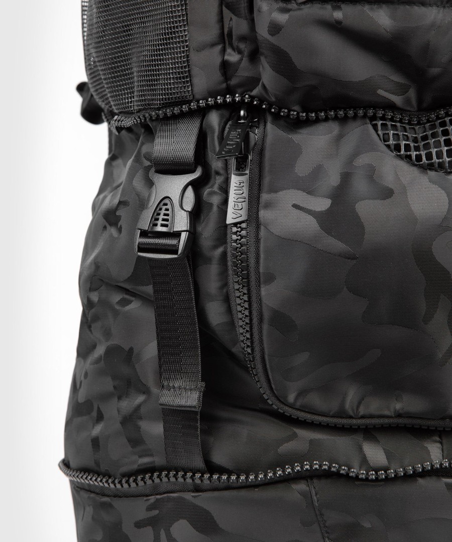 venum challenger xtrem rugzak - zwartdonkere camouflage