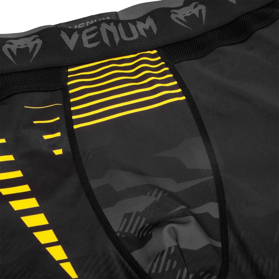 venum okinawa 2.0 compressietights - zwartgeel