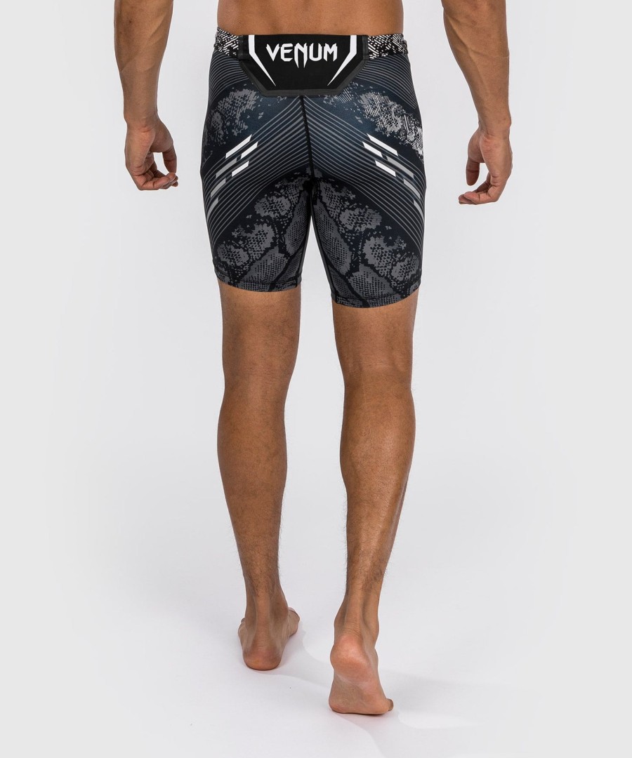 ufc adrenaline by venum authentic fight night men vale tudo short - zwart