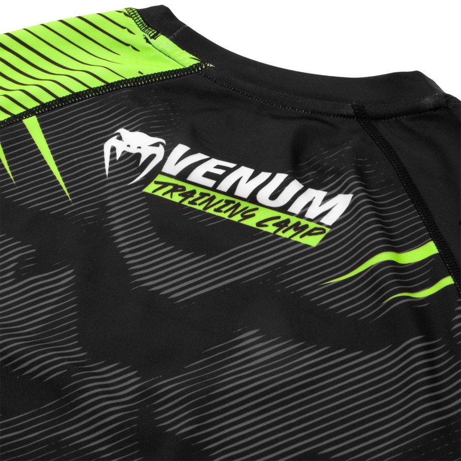 venum training camp 2.0 rashguard - lange mouwen - zwartneogeel