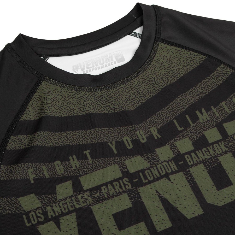 venum signature rashguard - korte mouwen - zwartkhaki - exclusief