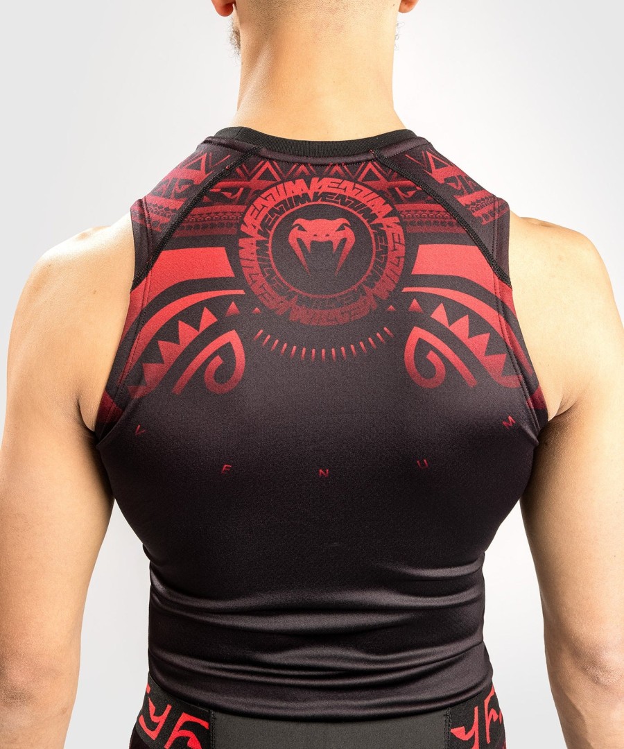 venum nakahi rashguard - mouwloos - zwartrood