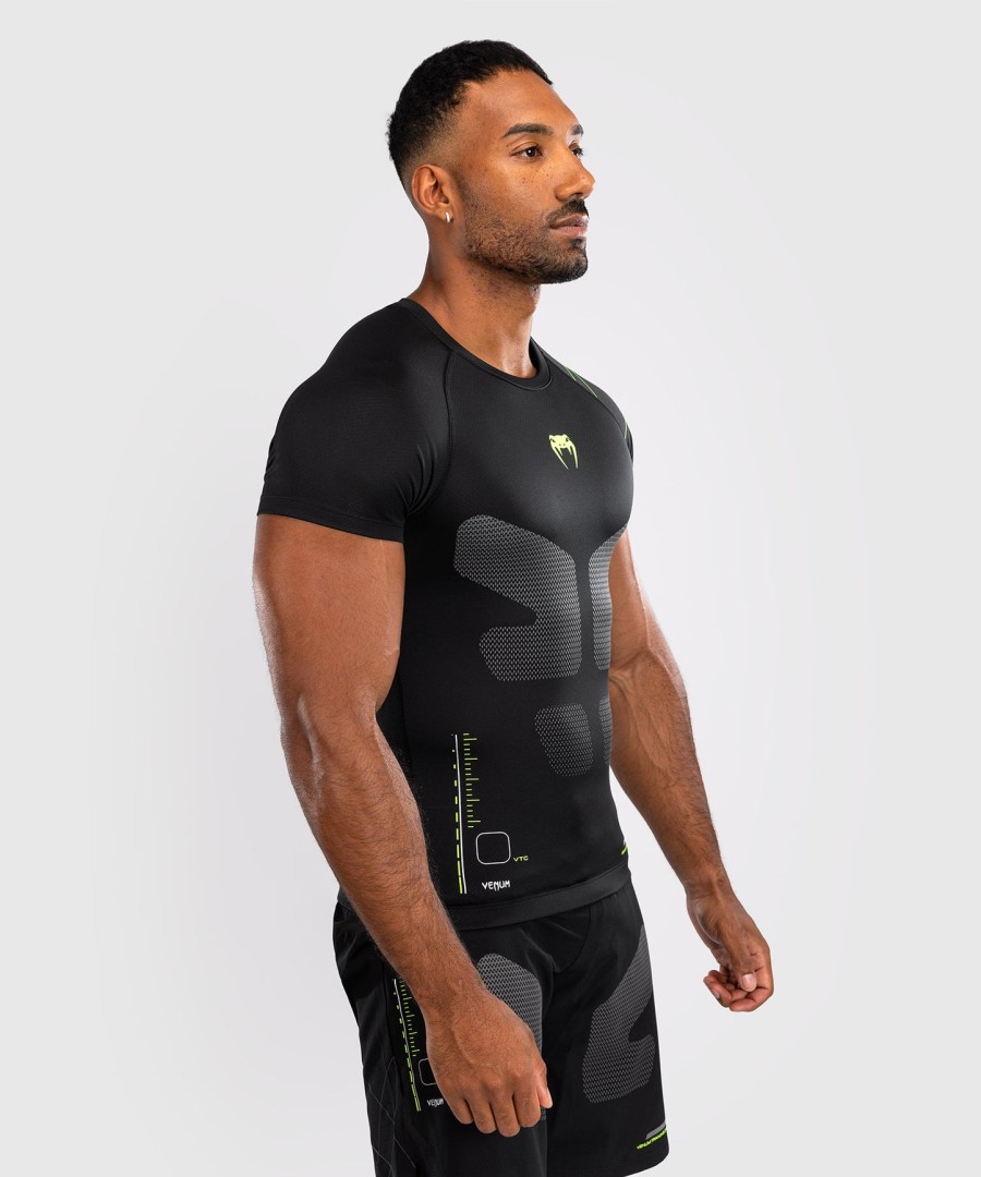 venum training camp 4.0 rashguard met korte mouwen - zwartneongroen