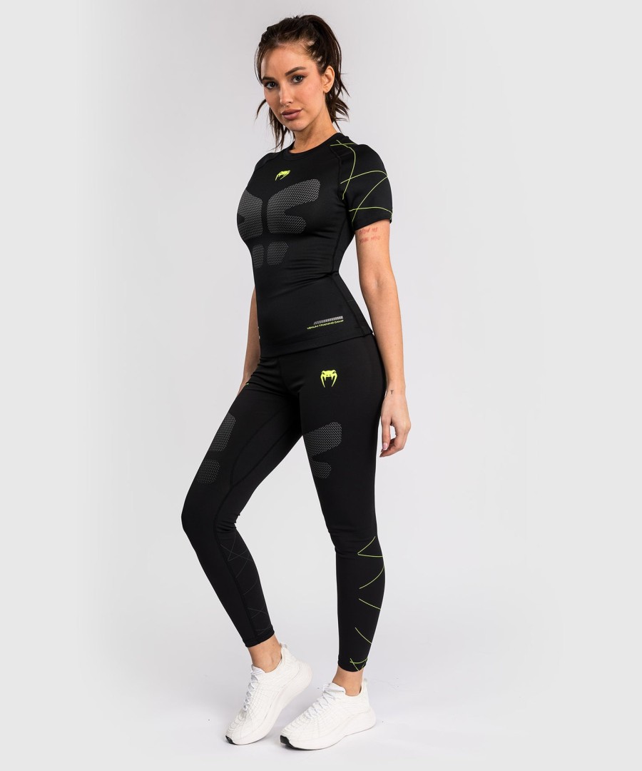 venum training camp 4.0 rashguard met korte mouwen - zwartneongroen