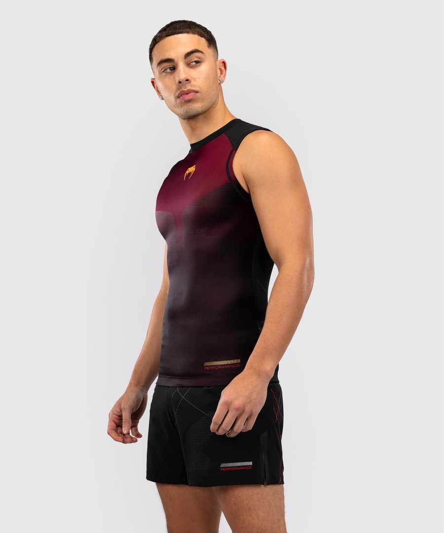 venum tactical xt mouwloze rashguard - zwartbordeauxgoud