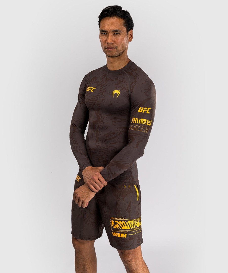 ufc fusion by venum fight week performance rashguard met lange mouwen voor heren - aardbruin