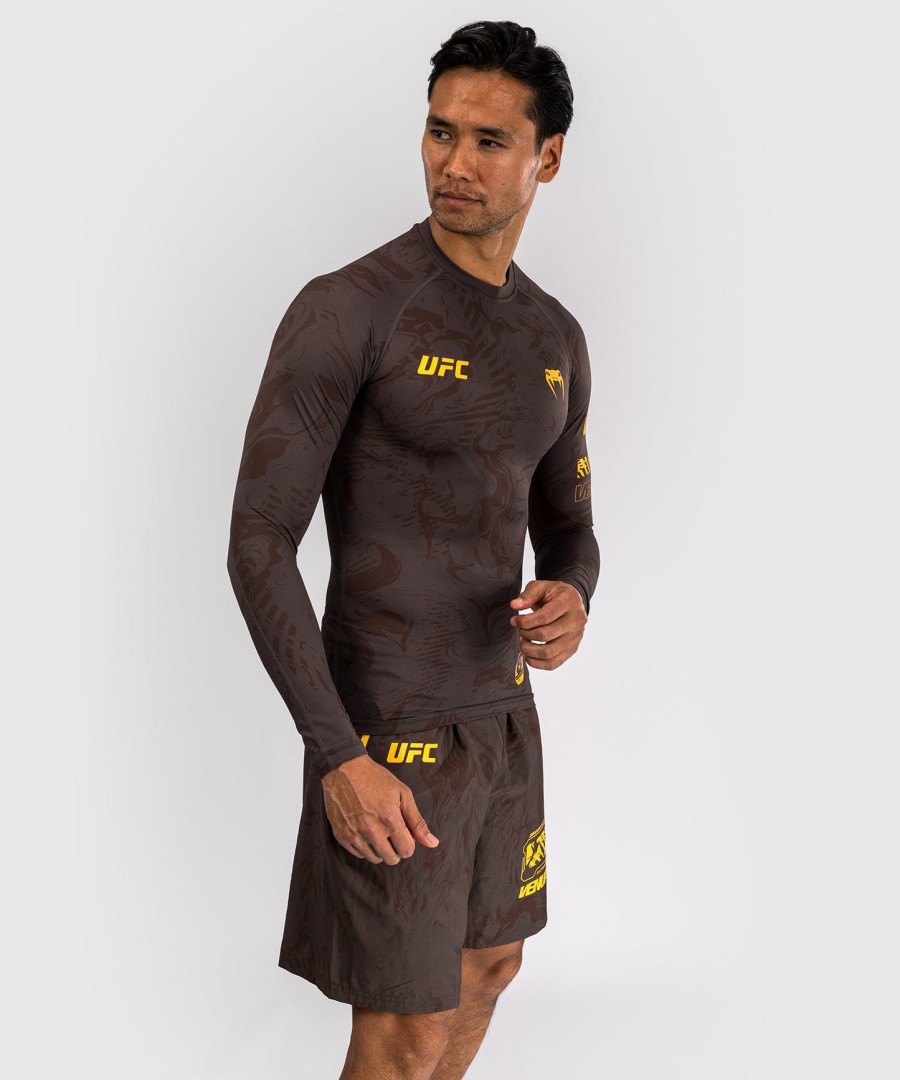 ufc fusion by venum fight week performance rashguard met lange mouwen voor heren - aardbruin