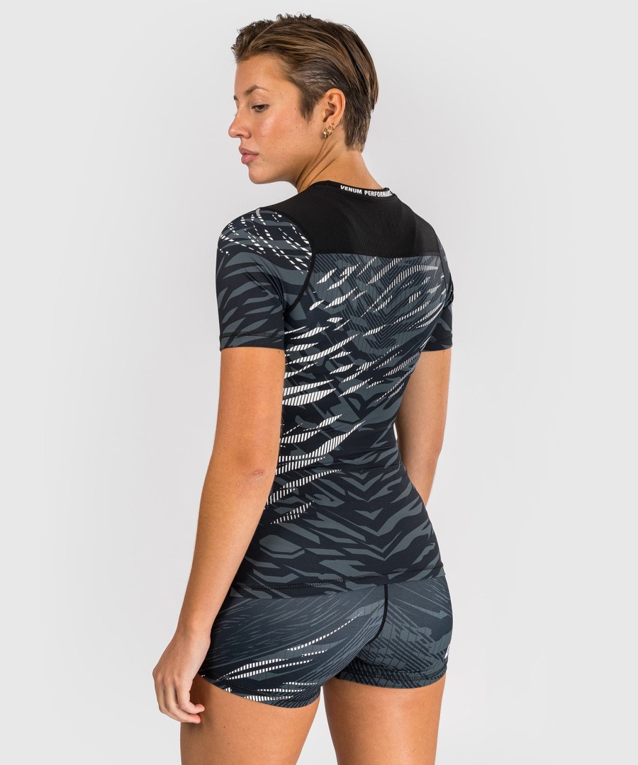 ufc fusion by venum authentic fight night women performance rashguard met korte mouwen - zwart