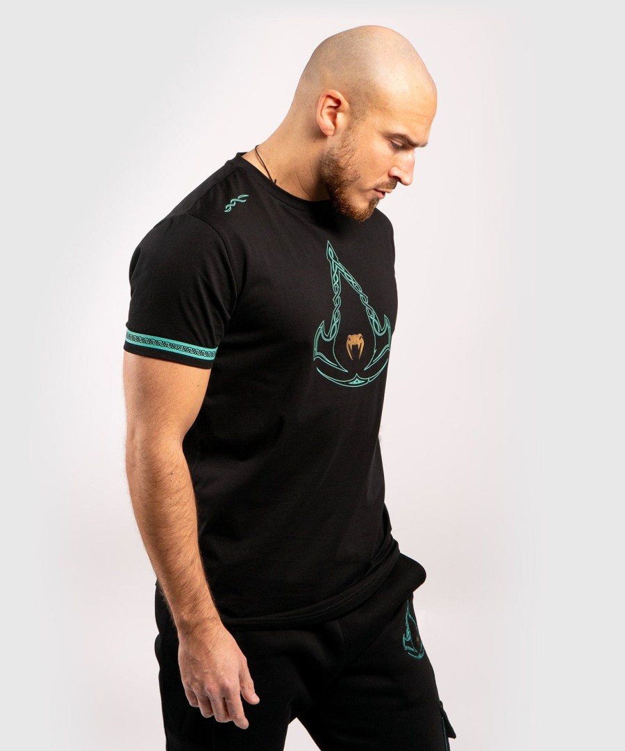 venum assassins creed t-shirt - zwartblauw