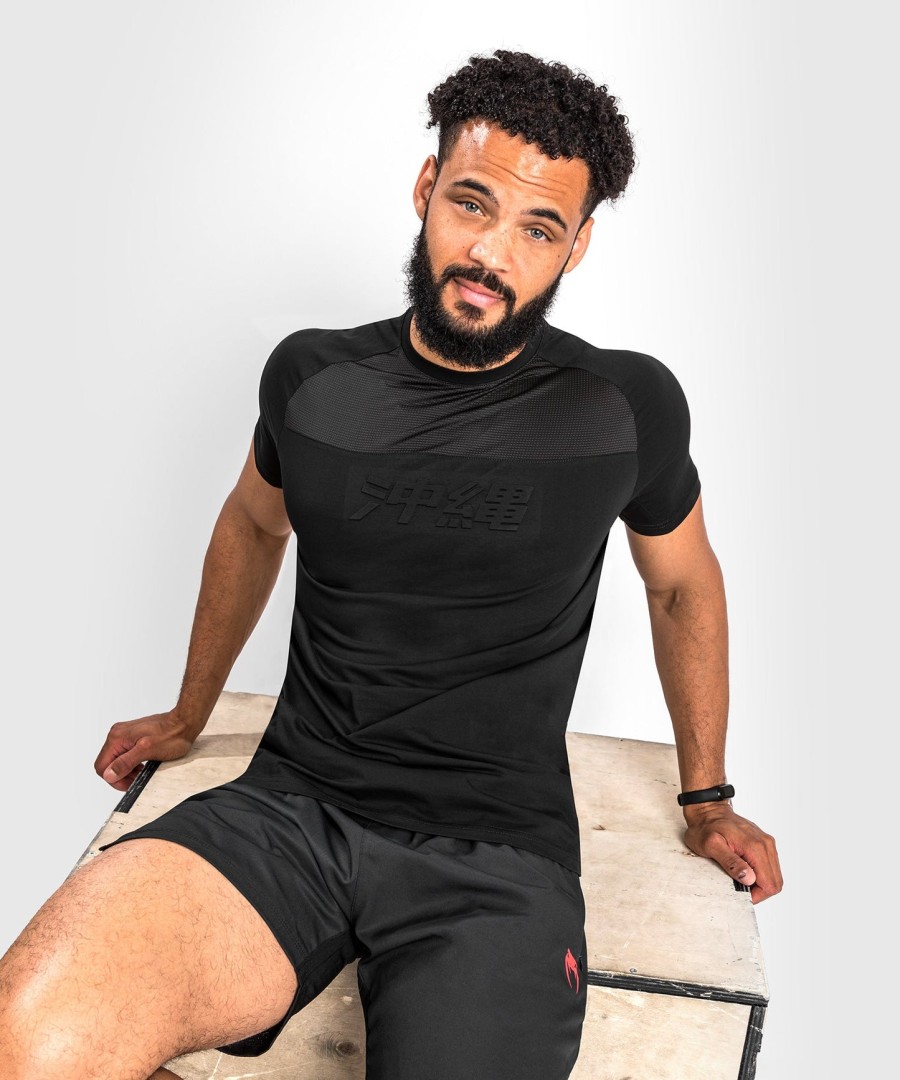 venum okinawa 3.0 t-shirt - zwartrood