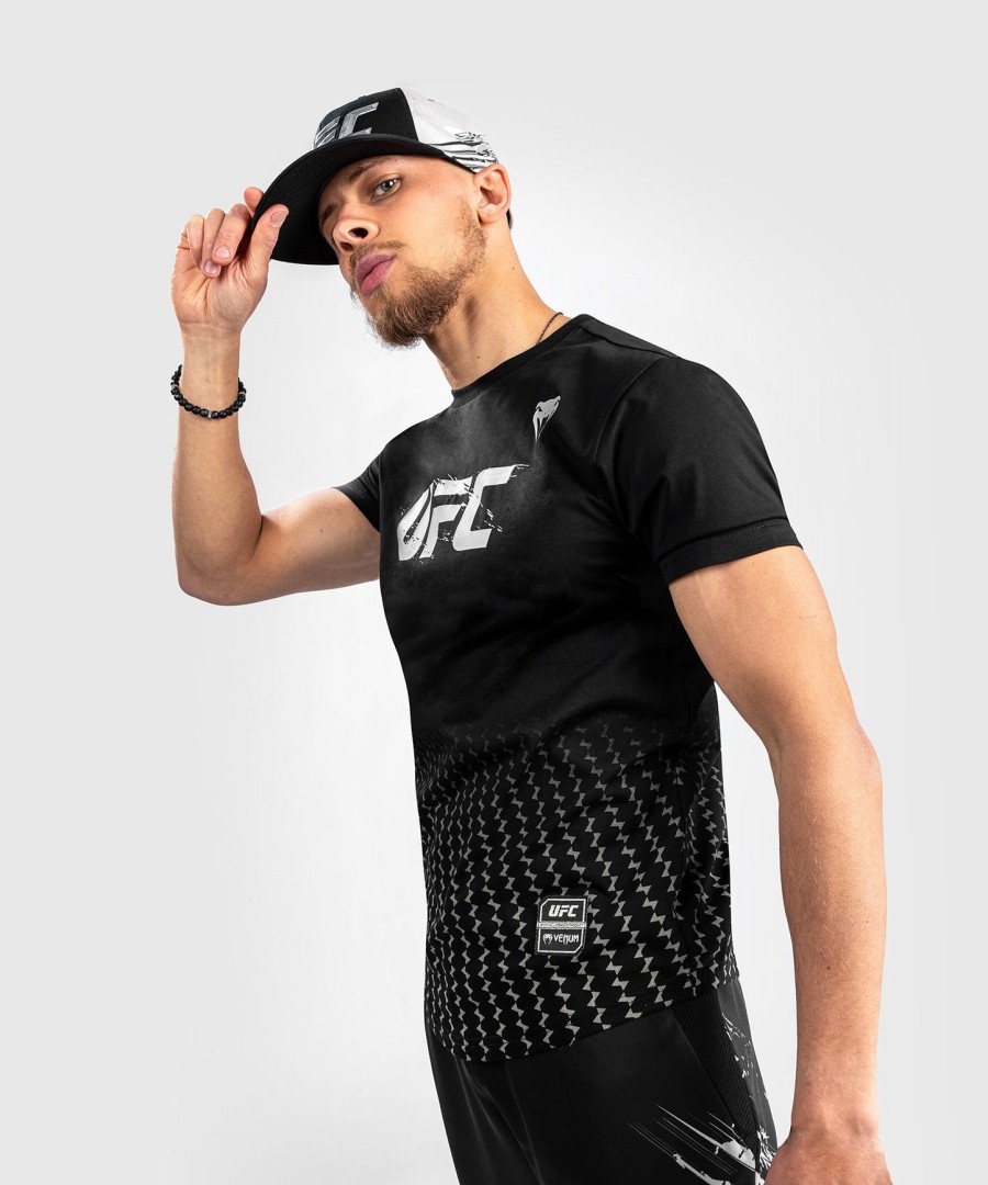 ufc venum authentic fight week heren 2.0 t-shirt met korte mouwen - zwart