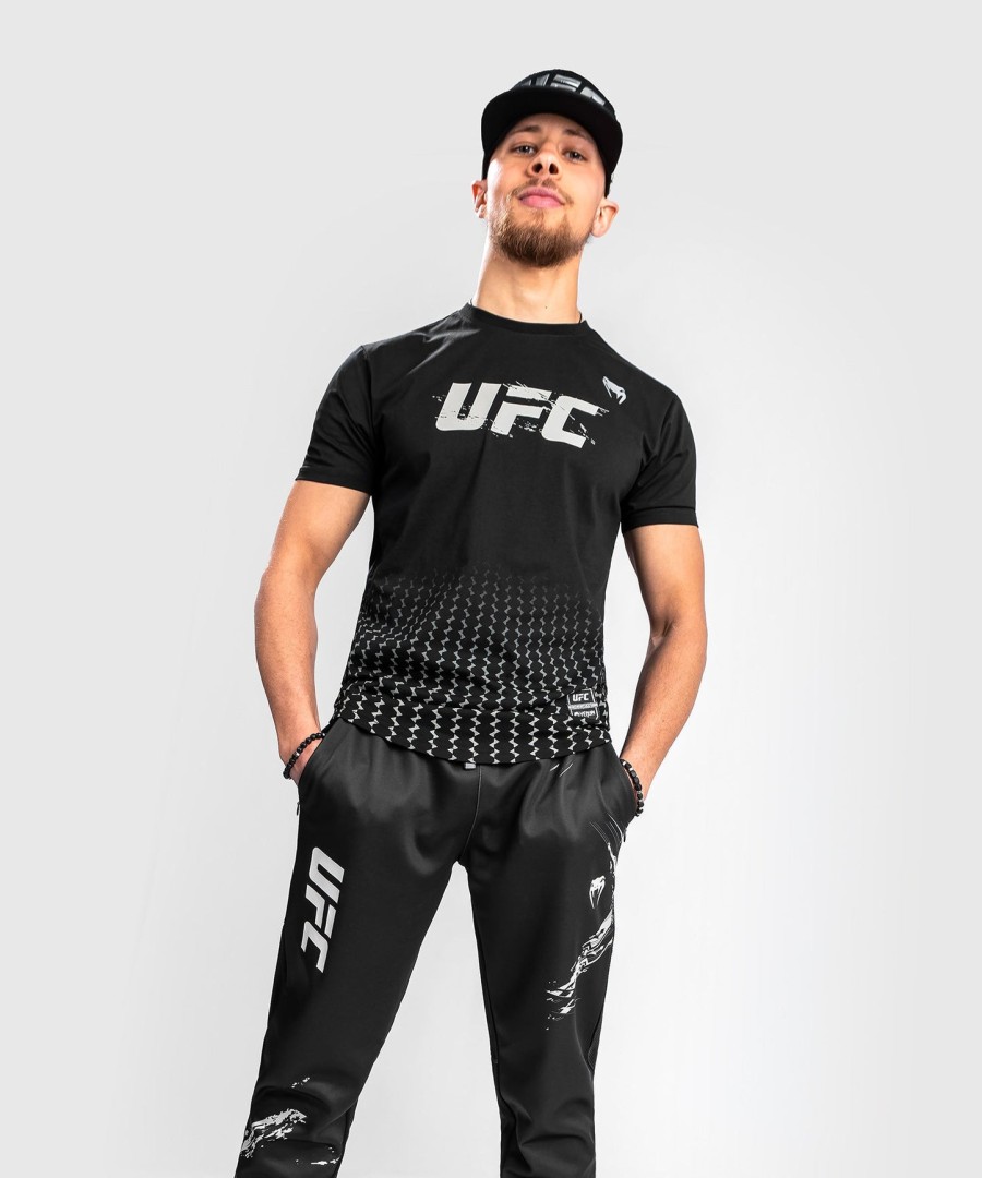 ufc venum authentic fight week heren 2.0 t-shirt met korte mouwen - zwart