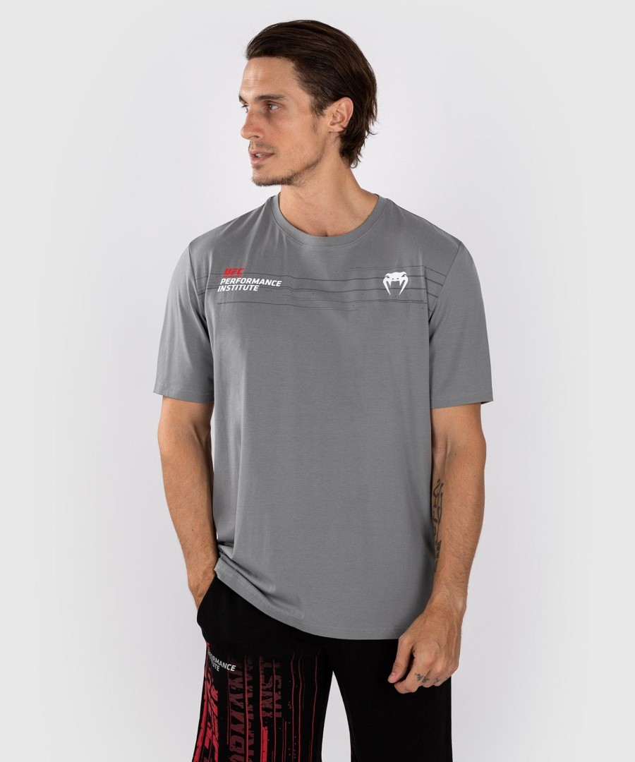 ufc venum performance institute 2.0 heren t-shirt - grijs