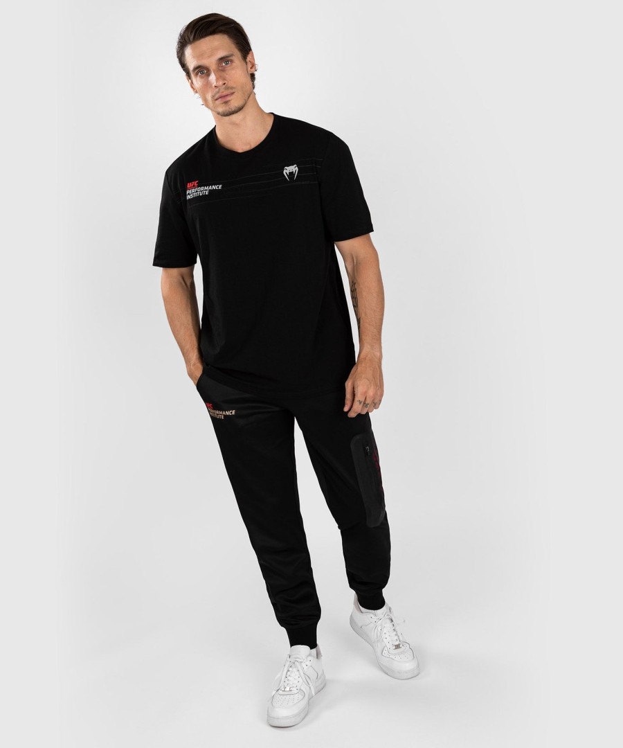 ufc venum performance institute 2.0 heren t-shirt - zwartrood