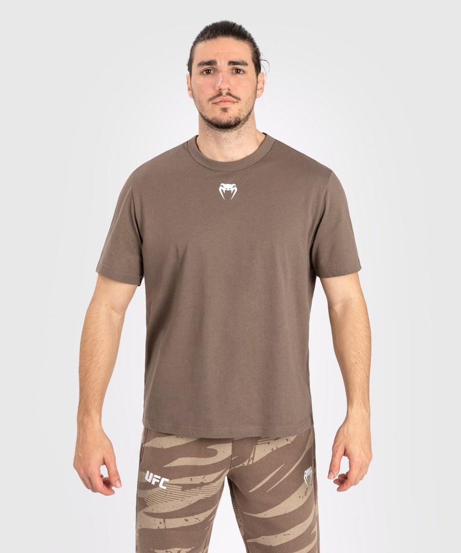 ufc adrenaline by venum fight week heren t-shirt met korte mouwen - brons