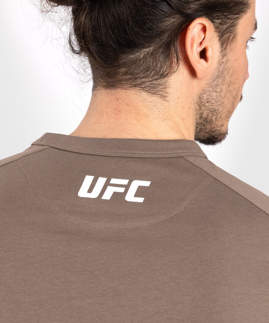ufc adrenaline by venum fight week heren t-shirt met lange mouwen - brons