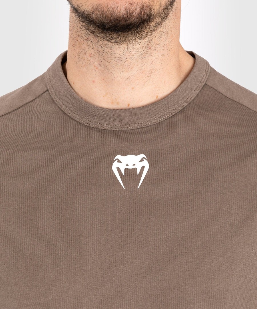 ufc adrenaline by venum fight week heren t-shirt met lange mouwen - brons