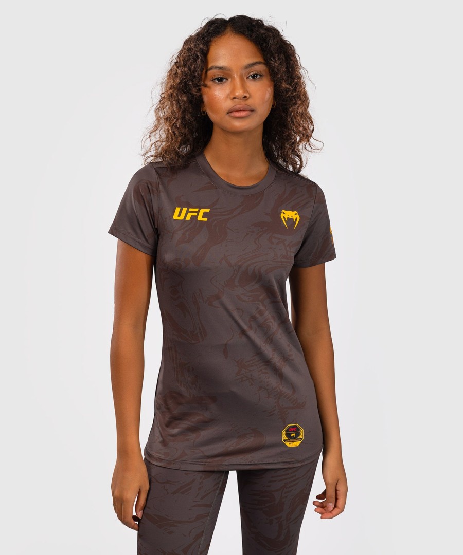 ufc fusion by venum fight week dames t-shirt van dry-tech materiaal - aardbruin