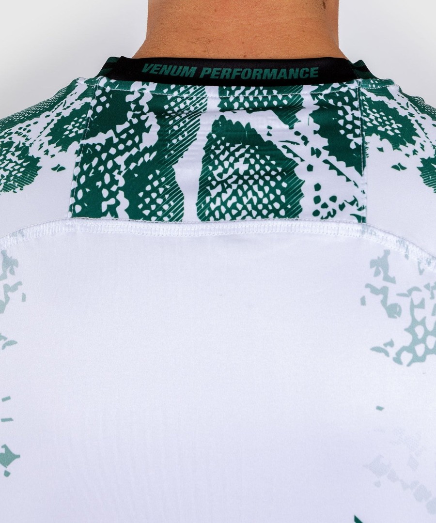 ufc adrenaline by venum authentic fight night heren jersey - emerald edition - witgroen