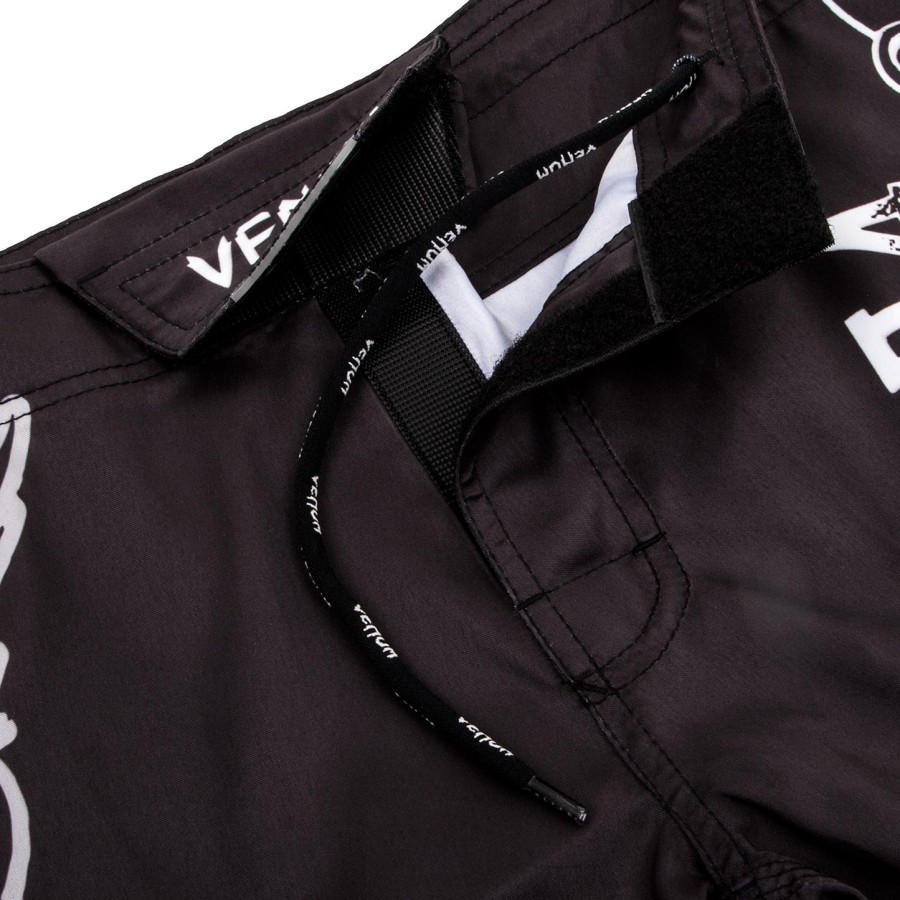 venum born to fight kids fightshorts - zwartwit