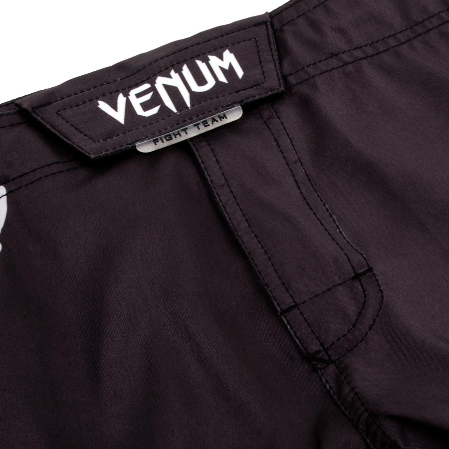 venum born to fight kids fightshorts - zwartwit
