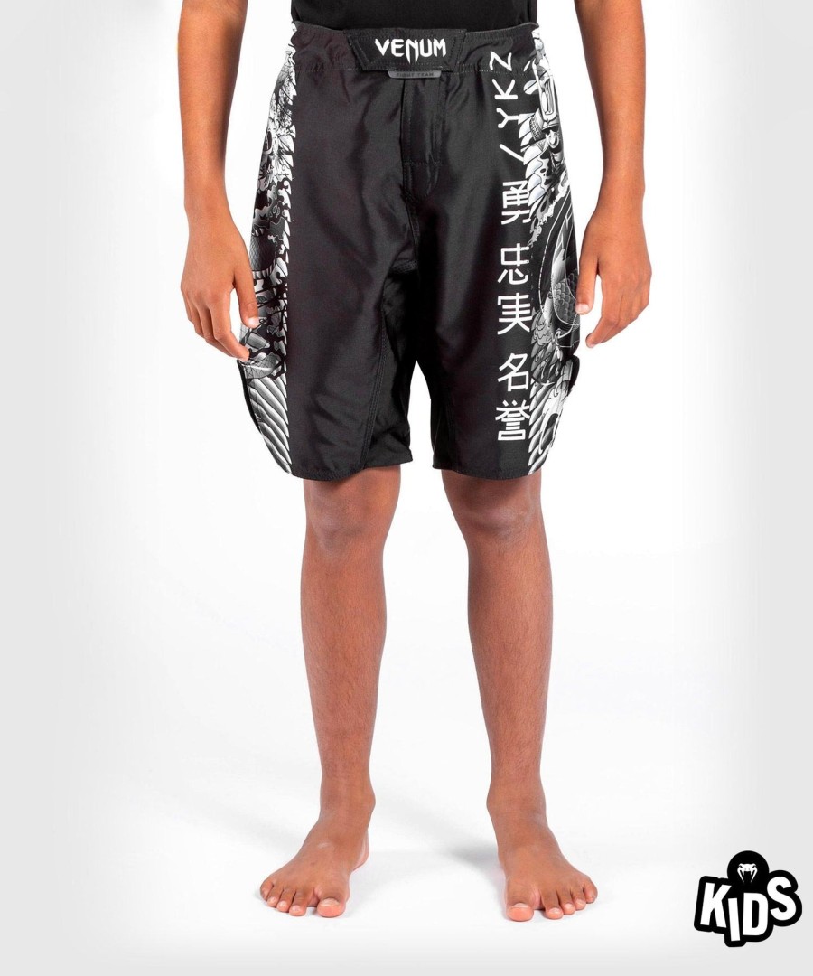 venum ykz21 kids fightshorts – zwartwit