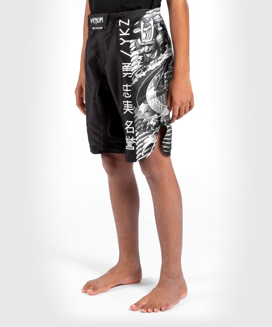 venum ykz21 kids fightshorts – zwartwit