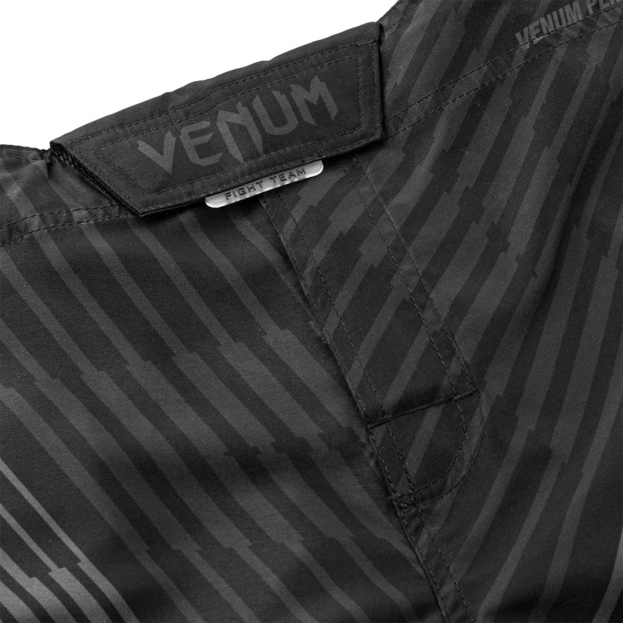 venum plasma fightshorts - zwartzwart