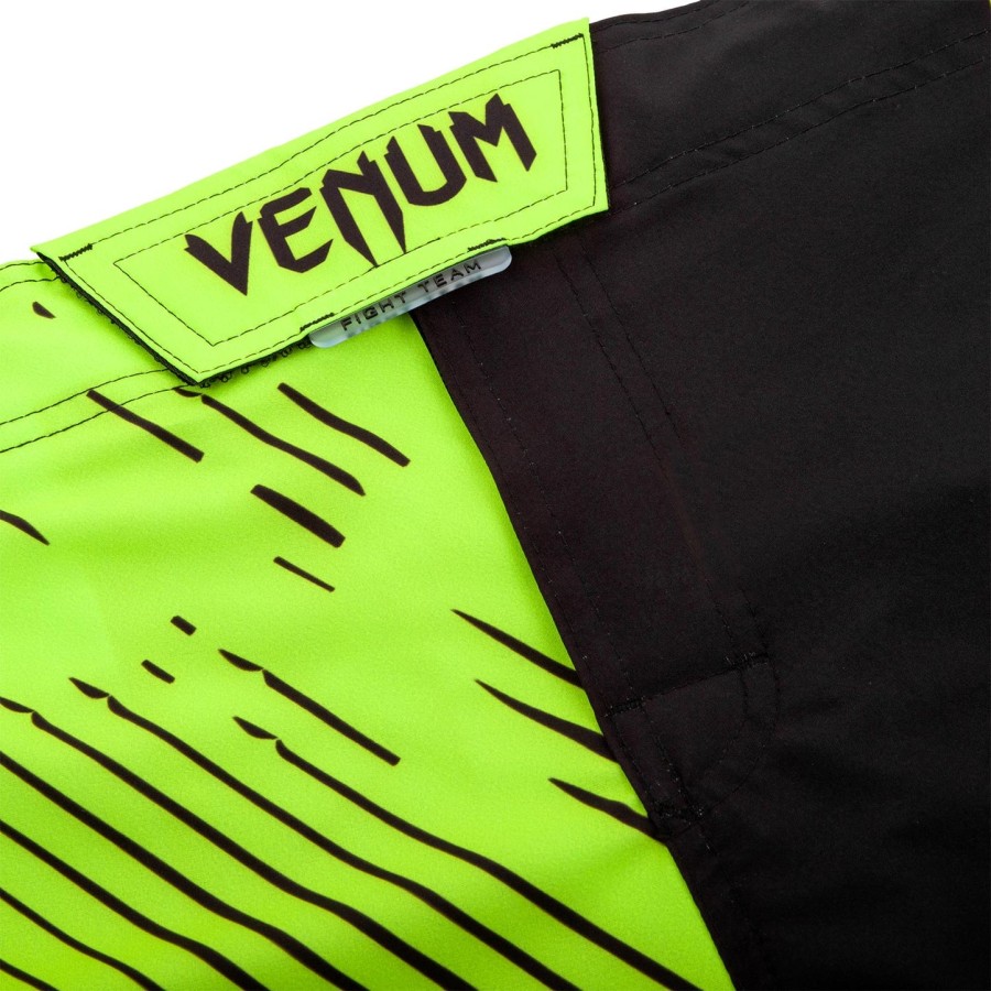 venum training camp 2.0 fightshorts - zwartneogeel