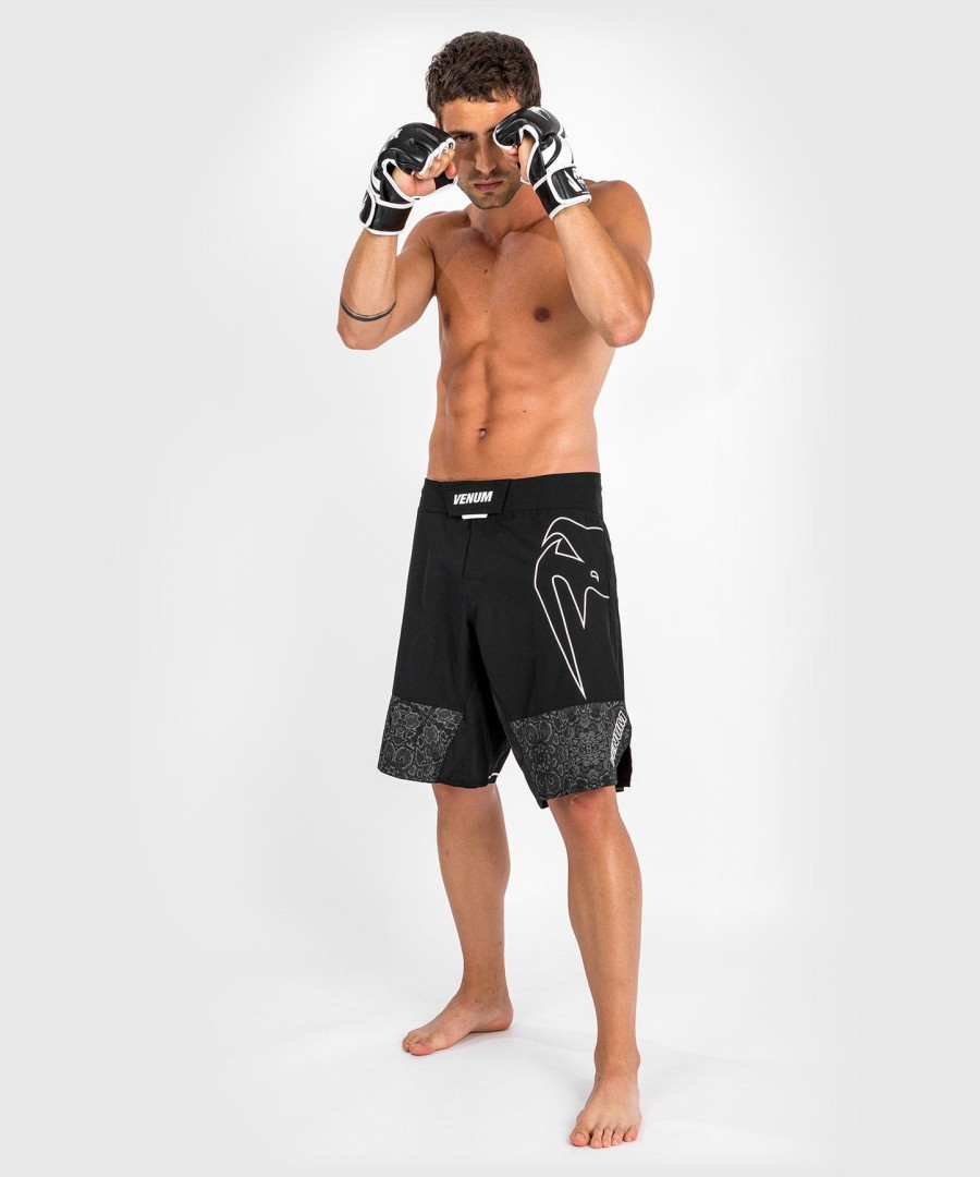 fightshorts light 4.0 venum - zwartwit