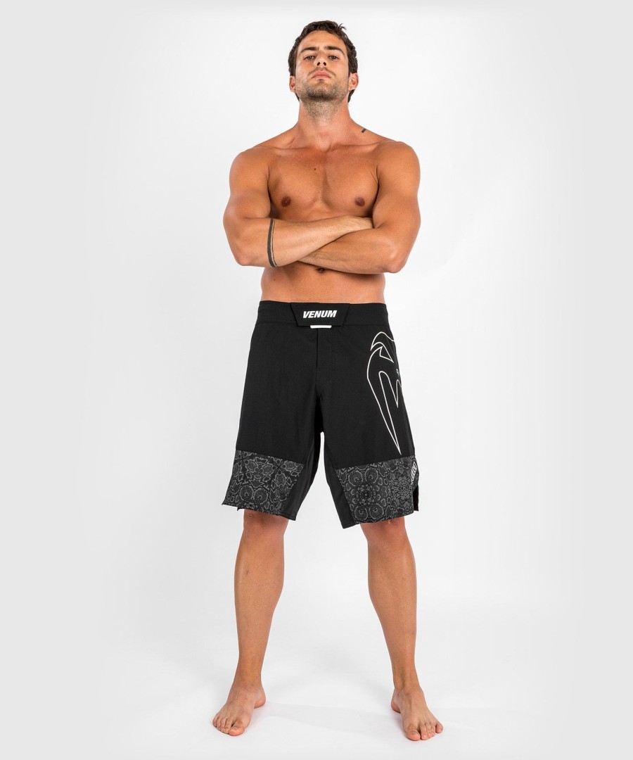 fightshorts light 4.0 venum - zwartwit