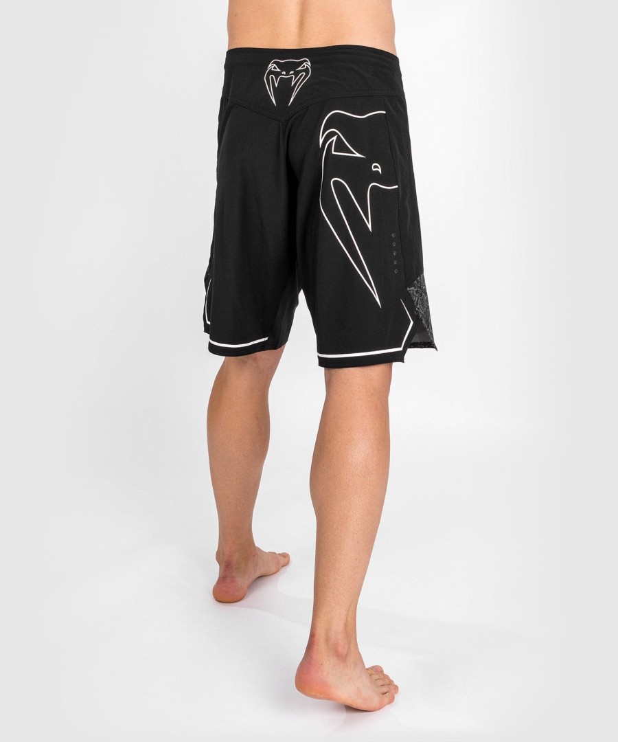 fightshorts light 4.0 venum - zwartwit