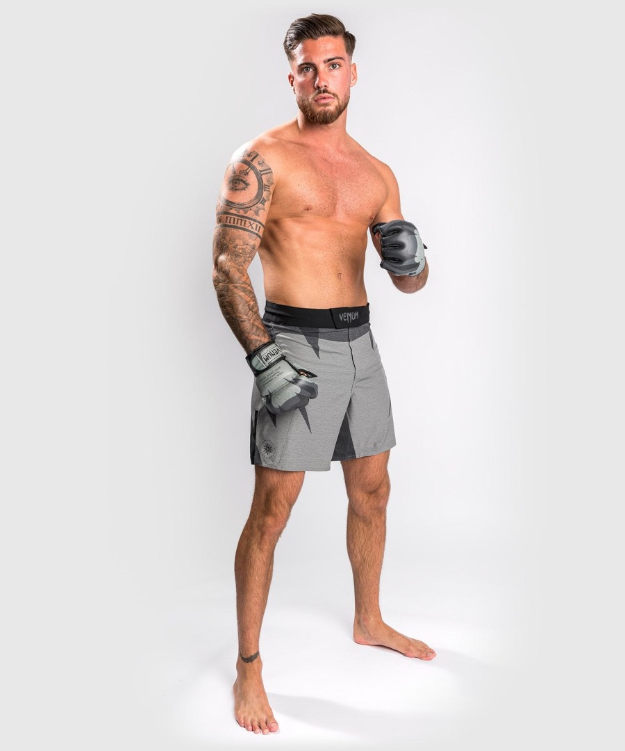 venum stone fightshorts - mineraalgroen