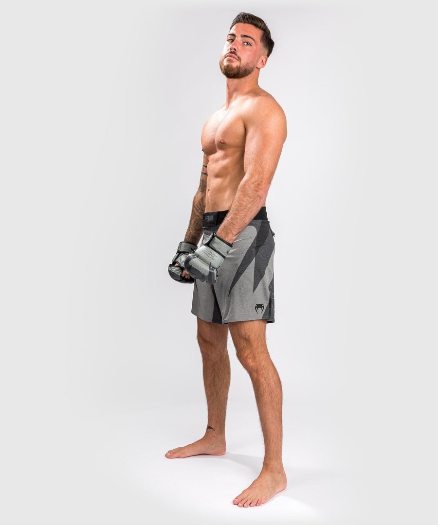 venum stone fightshorts - mineraalgroen