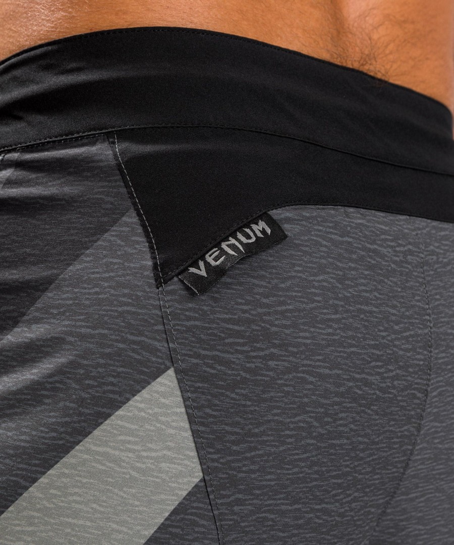 venum stone fightshorts - mineraalgroen