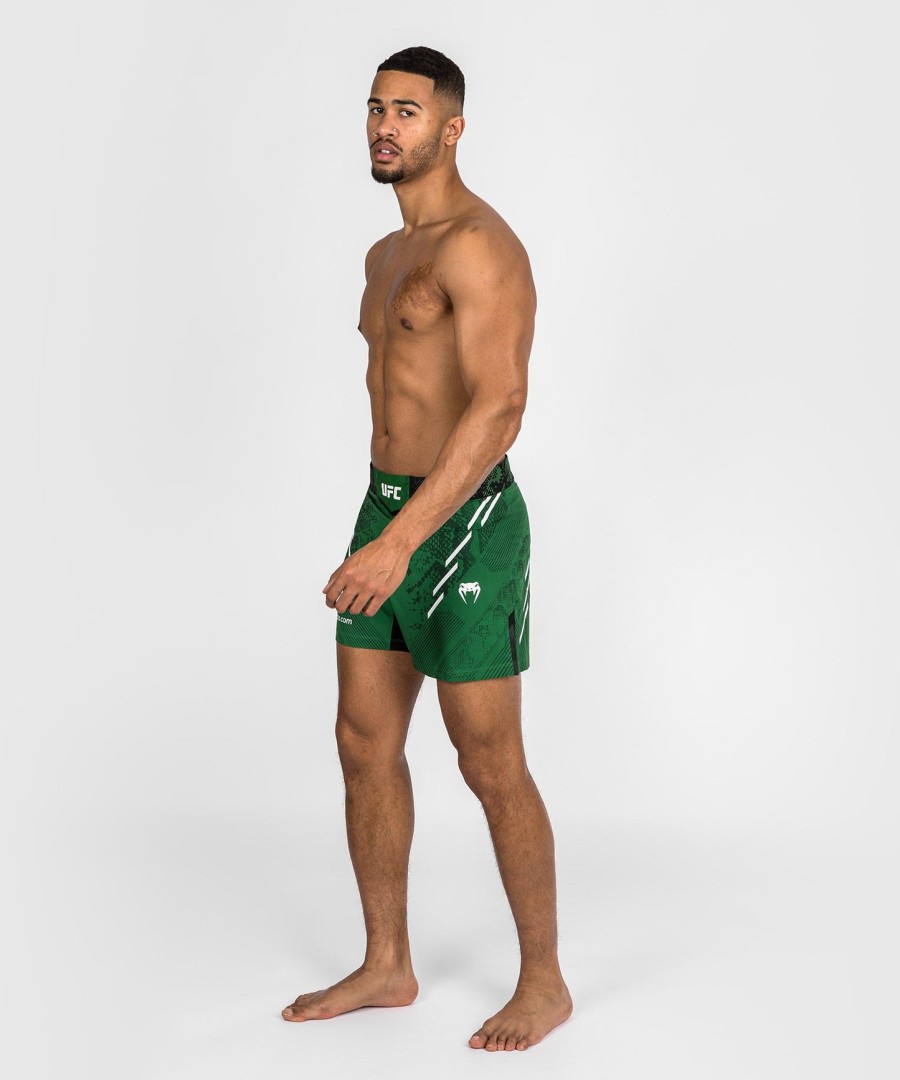 ufc adrenaline by venum authentic fight night heren vechtshort - korte pasvorm - groen