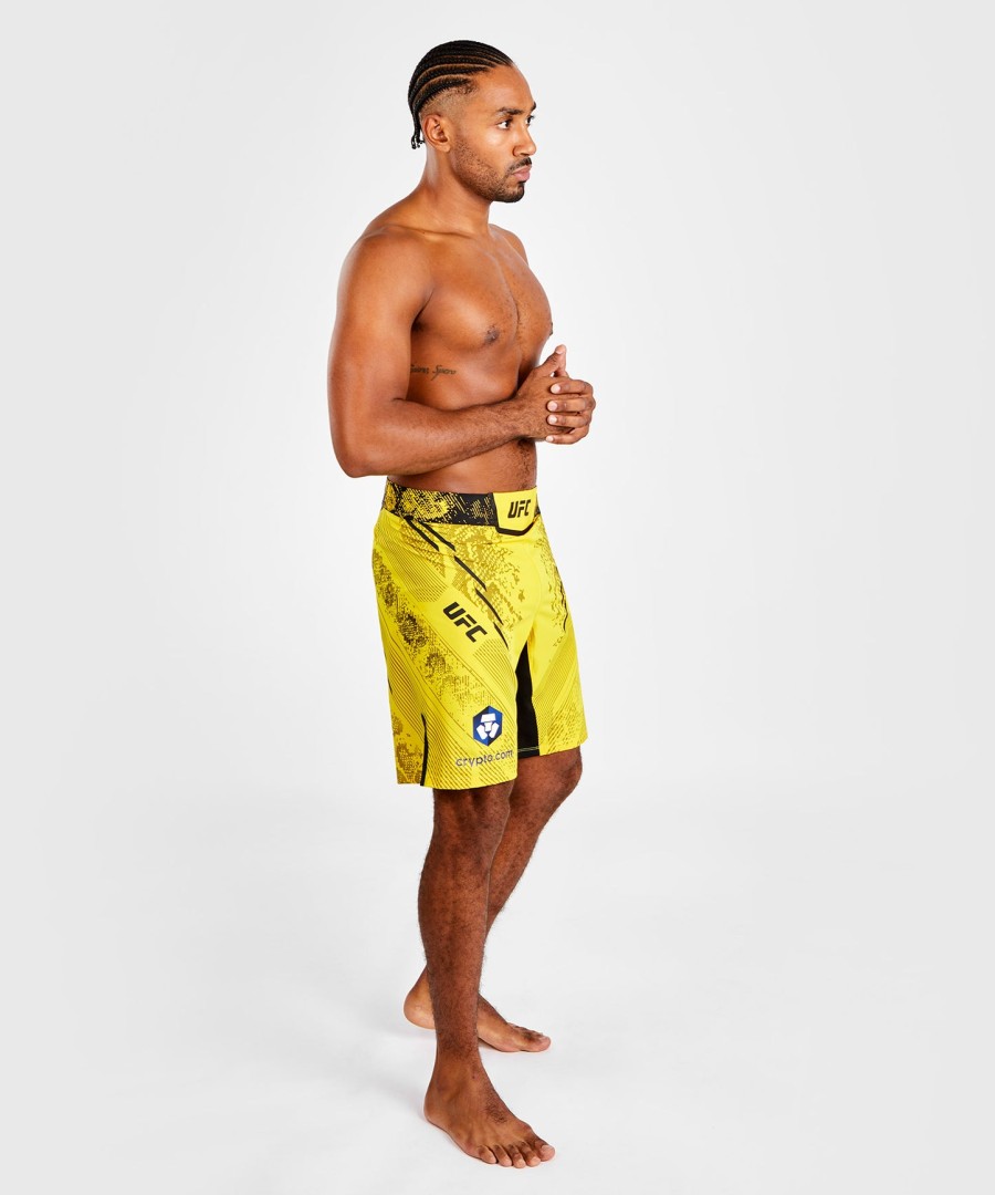 ufc adrenaline by venum gepersonaliseerde authentieke fight night heren vechtshort - lange pasvorm - geel