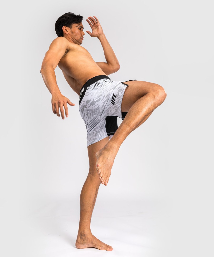 ufc fusion by venum authentic fight night heren vechtshort - korte pasvorm - wit