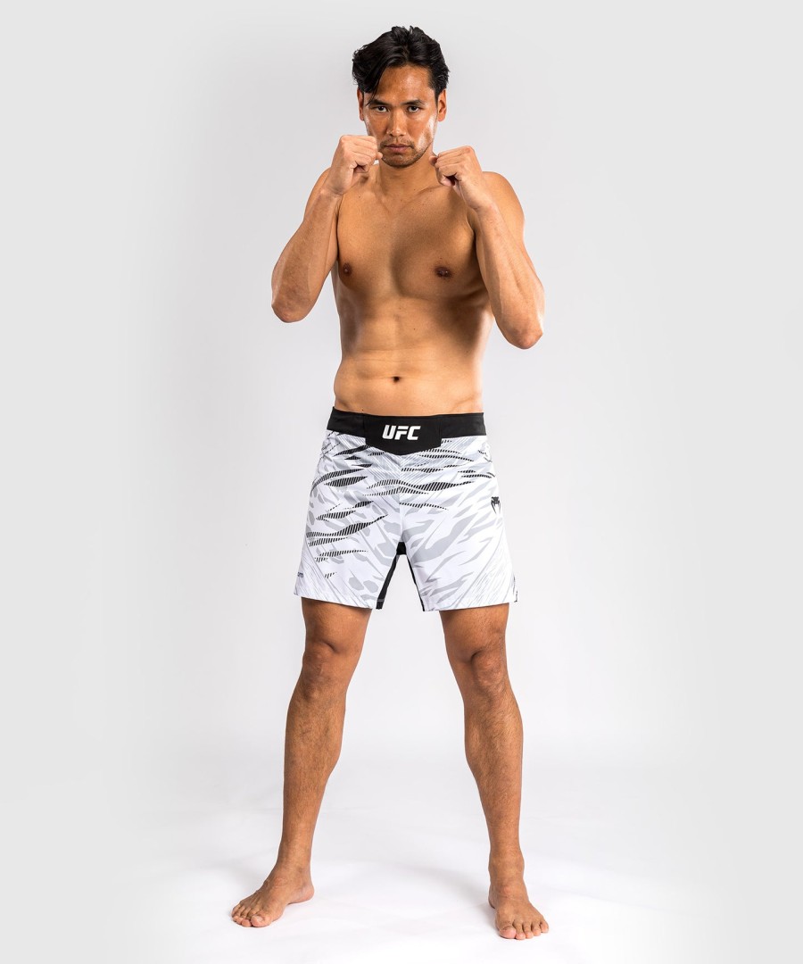 ufc fusion by venum authentic fight night heren vechtshort - korte pasvorm - wit
