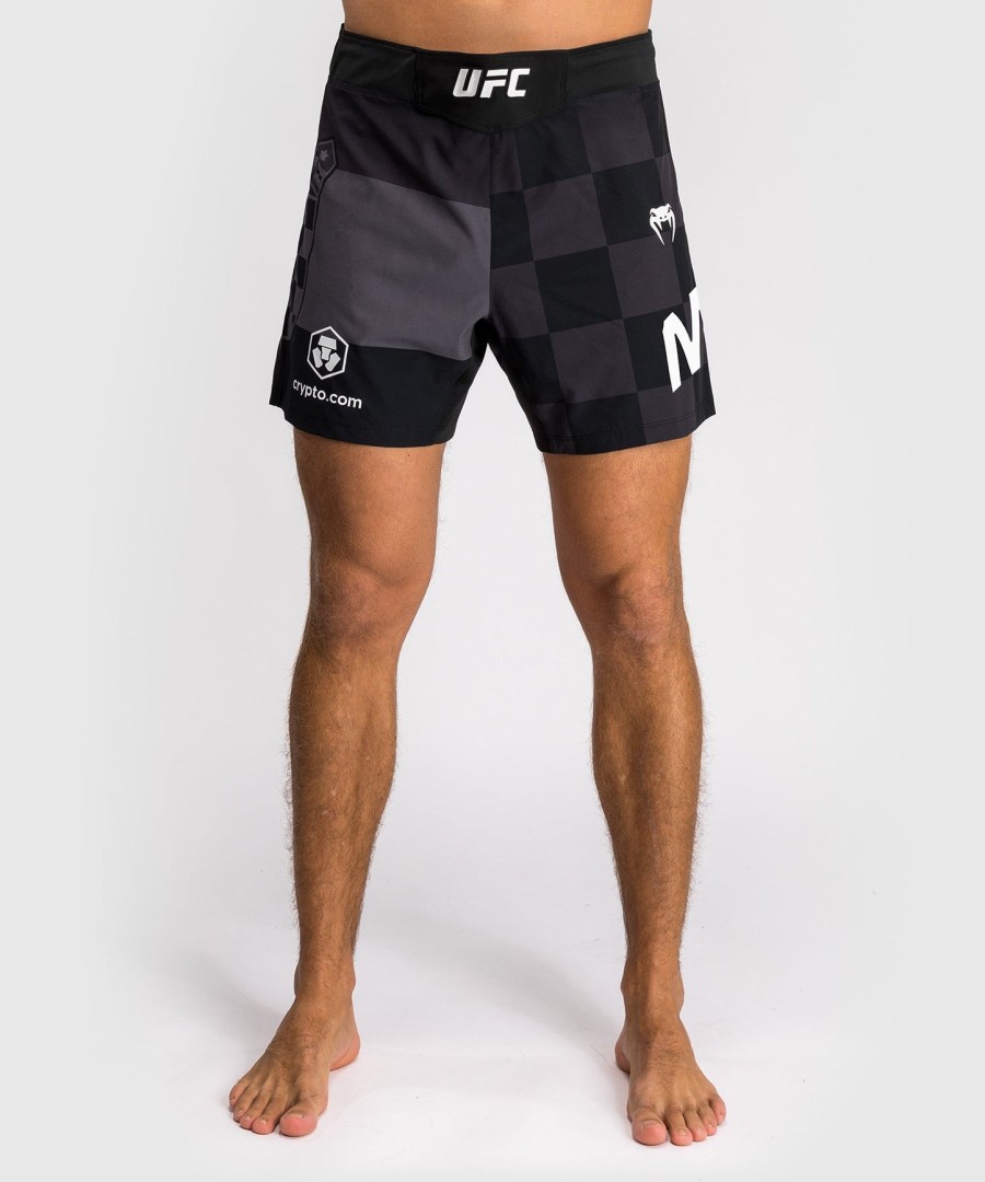 mannen ufc ongeëvenaard door venum black stipe miocic korte fit fight korte