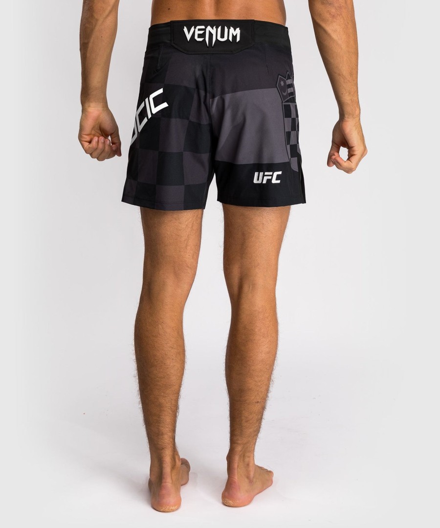 mannen ufc ongeëvenaard door venum black stipe miocic korte fit fight korte