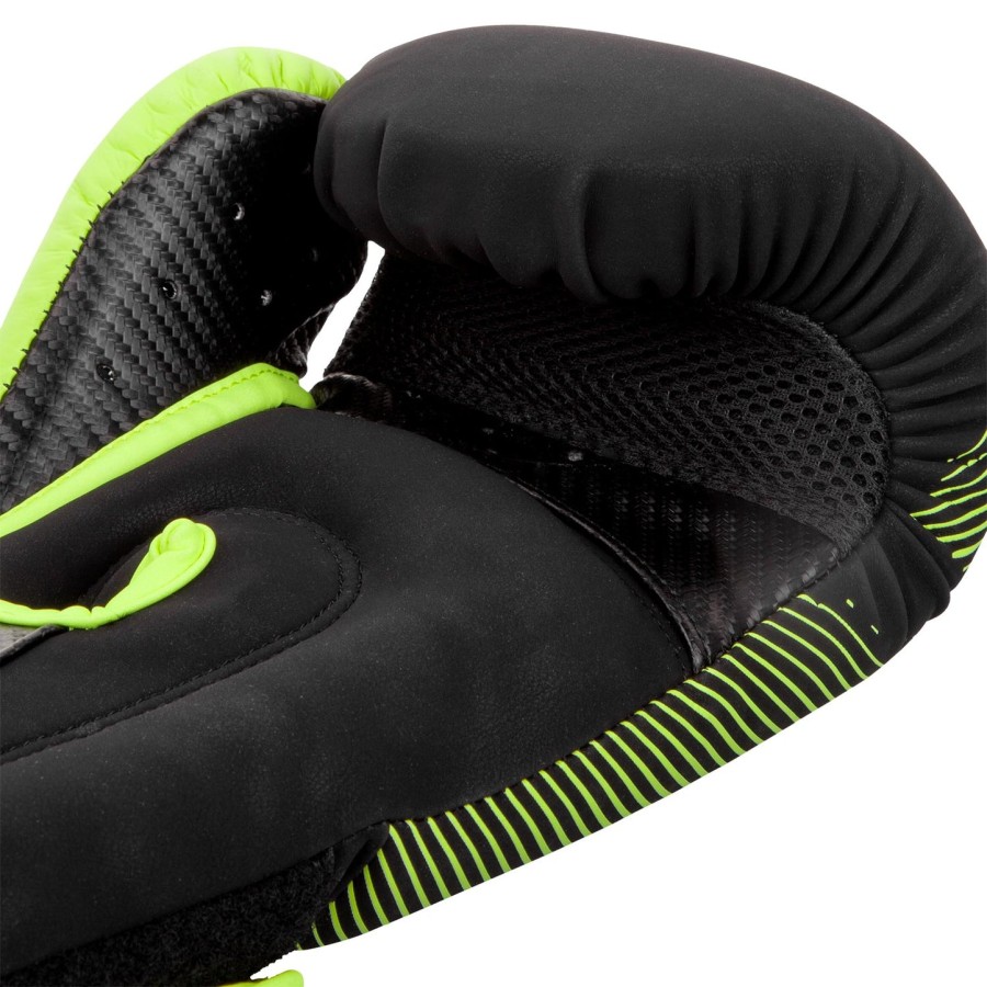 venum training camp 2.0 bokshandschoenen - zwartneogeel