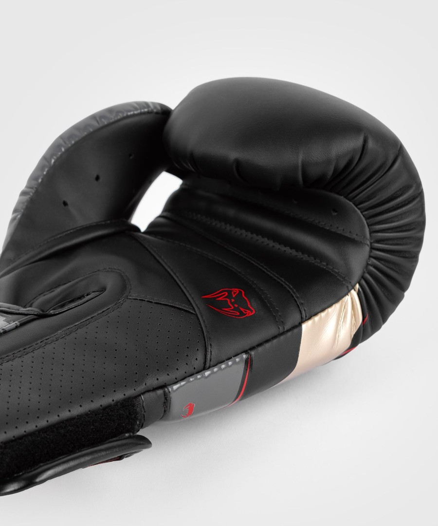 venum elite evo bokshandschoenen - zwartgoudrood