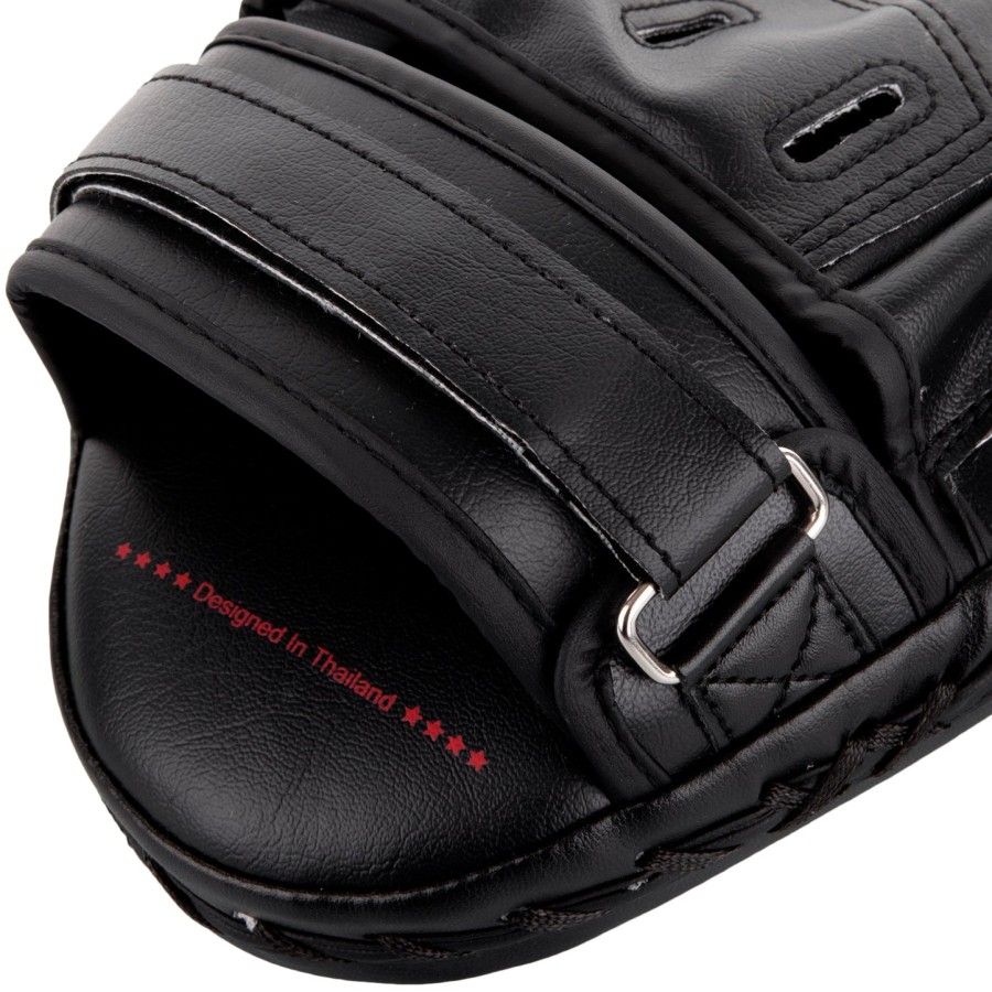 venum light focus mitts - zwartrood paar