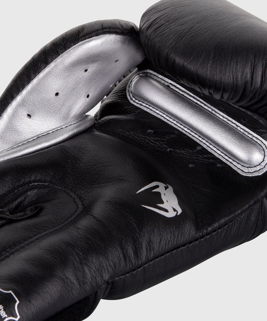 venum giant 3.0 bokshandschoenen - nappa leer - zwartzilver