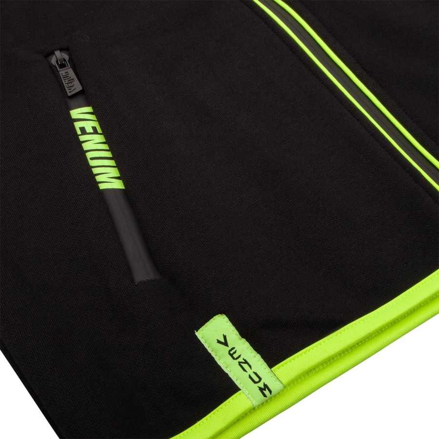 venum training camp hoodie