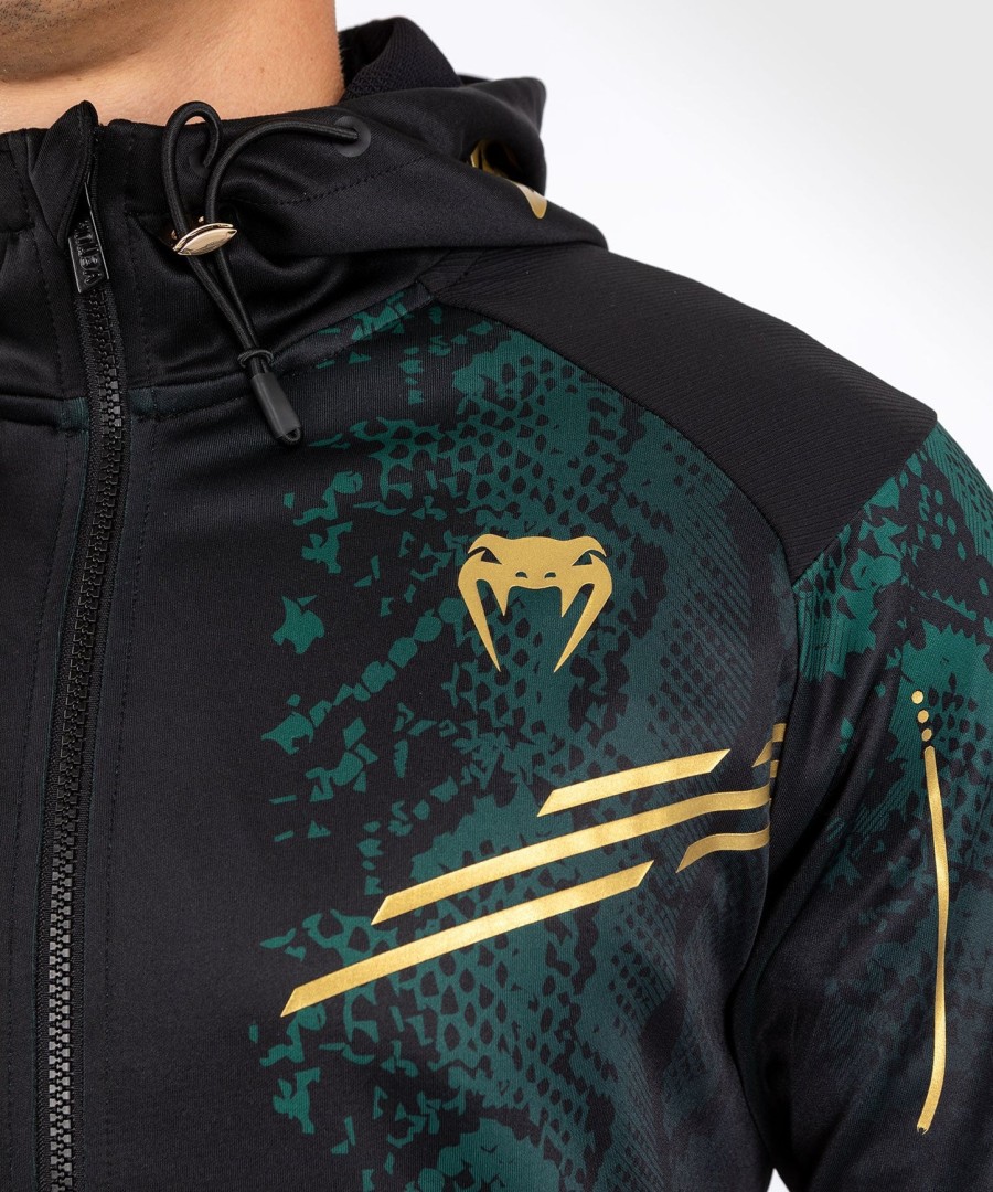 ufc adrenaline by venum authentic fight night men walkout hoodie - emerald edition - groenzwartgoud