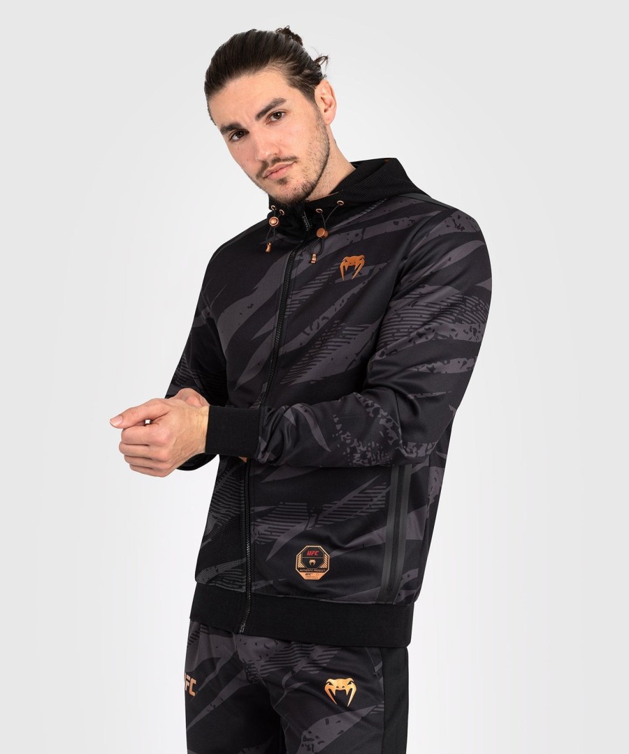 ufc adrenaline by venum fight week heren hoodie met rits - urban camo