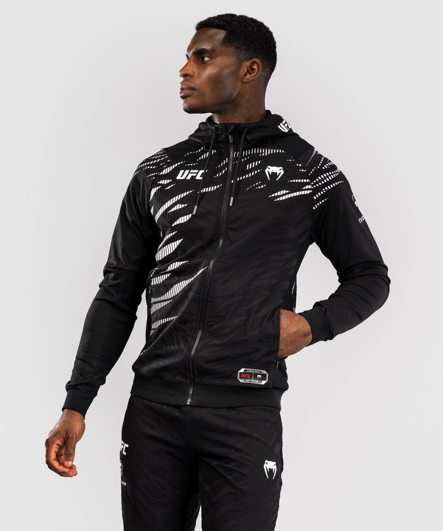 ufc fusion by venum authentic fight night men walkout hoodie - zwart