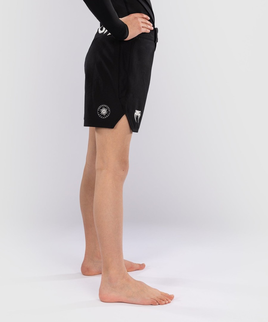 venum light kids fight shorts - zwart